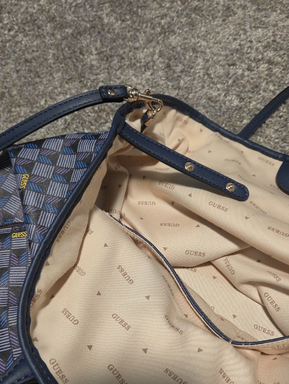 GUESS Navy Blue Checker Tote with Matching Pouch - Picture 3 of 6